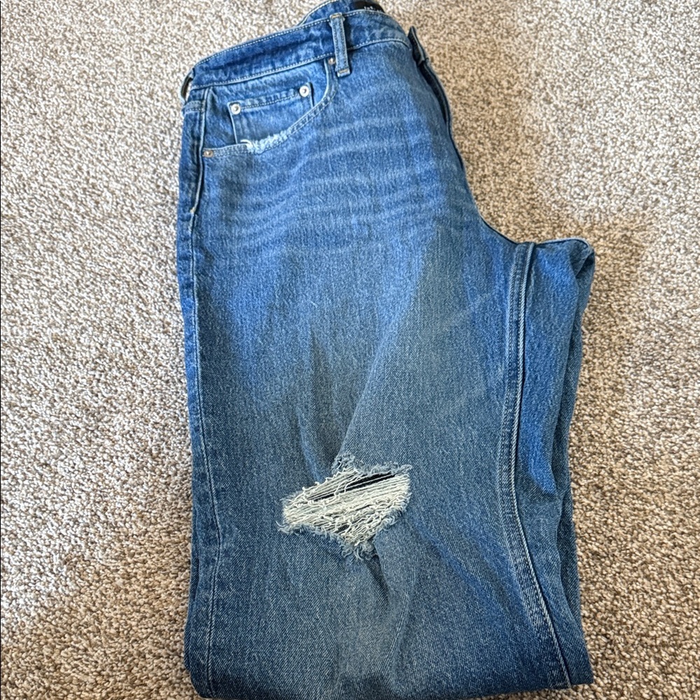 90’s Straight High Rise Jeans - Picture 4 of 6